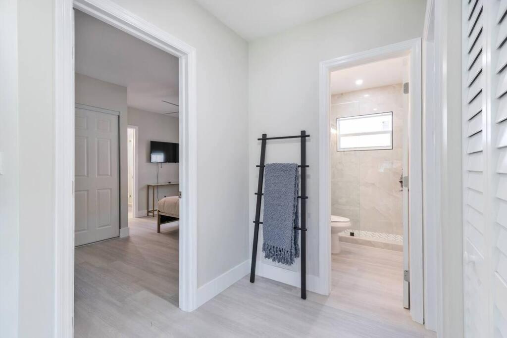 Cozy Victoria Park Retreat Unit 3 - Las Olas Beach Fort Lauderdale Bagian luar foto